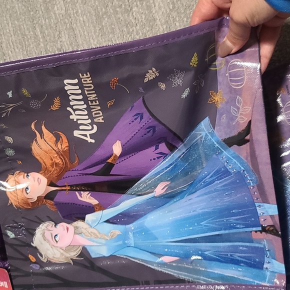 Frozen II Trick or treat bag. (4) - Picture 2 of 3